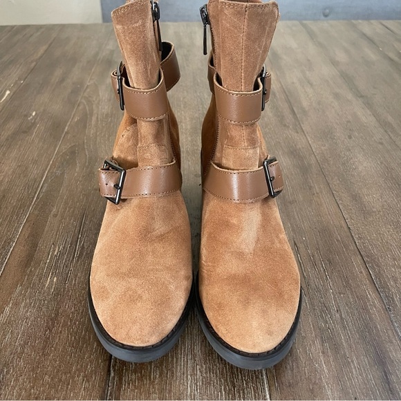 Donald Pliner Moto Boot Women 5 Tan Darby Harness Suede Ankle Bootie Buckle - Picture 10 of 13